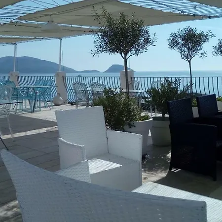 Sardegna Terrata Relax 아파트 골푸아랑시